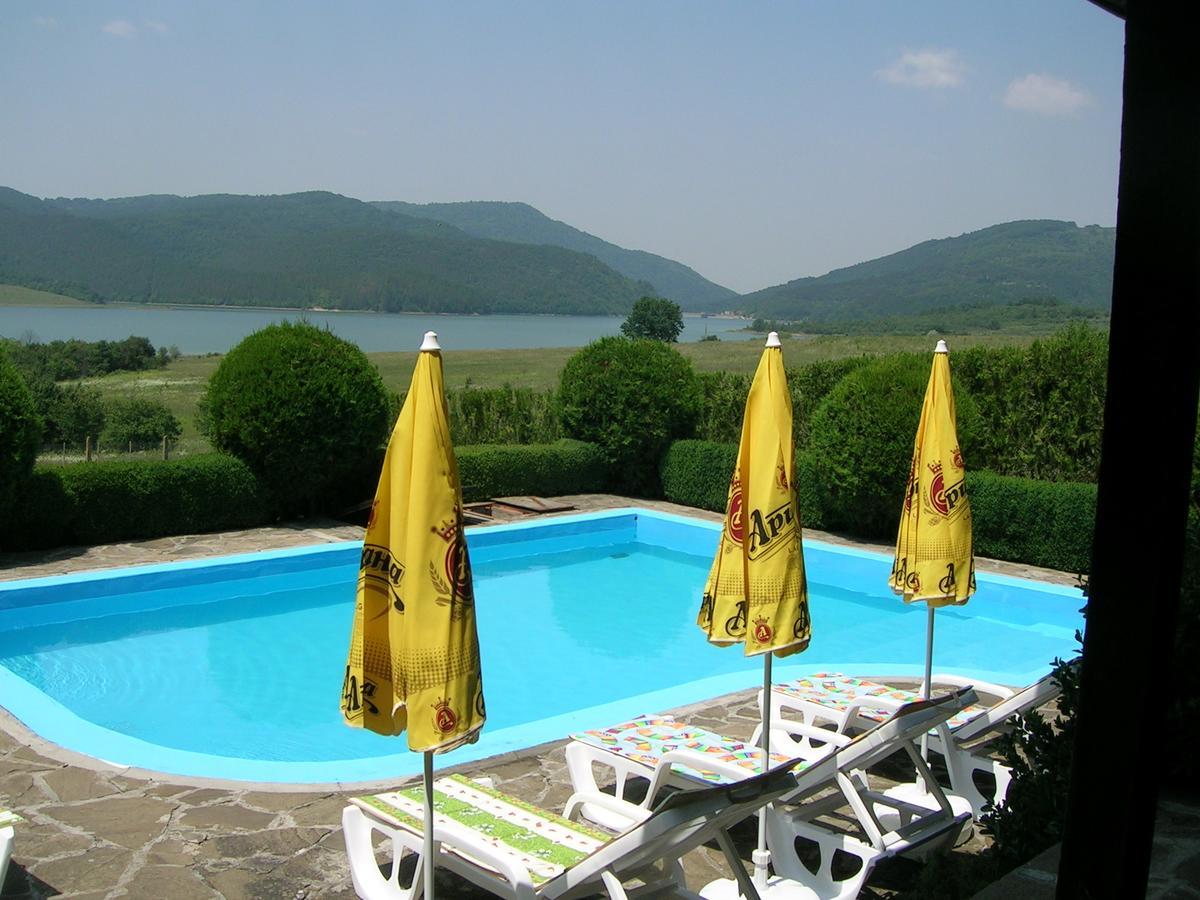 Complex Pristan In The Mountain Otel Shilkovtsi Dış mekan fotoğraf