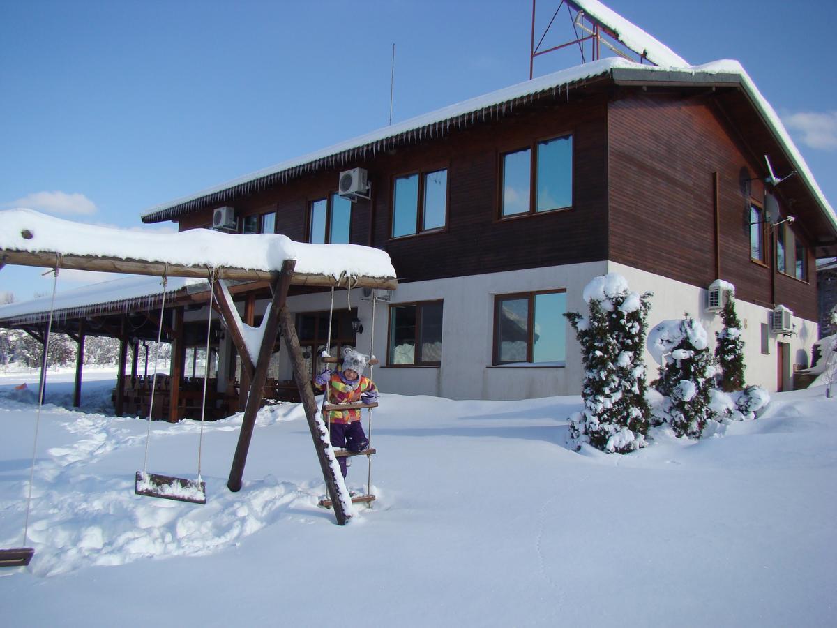 Complex Pristan In The Mountain Otel Shilkovtsi Dış mekan fotoğraf