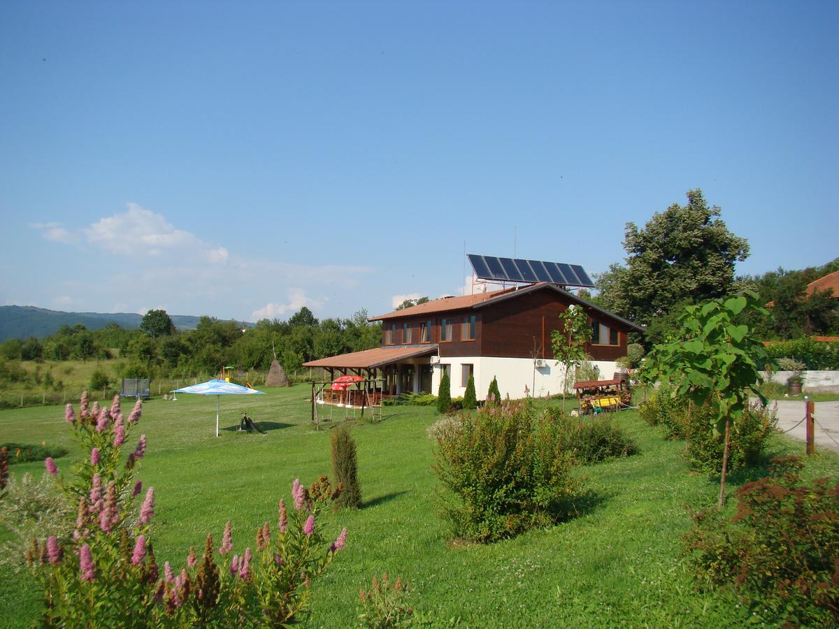 Complex Pristan In The Mountain Otel Shilkovtsi Dış mekan fotoğraf
