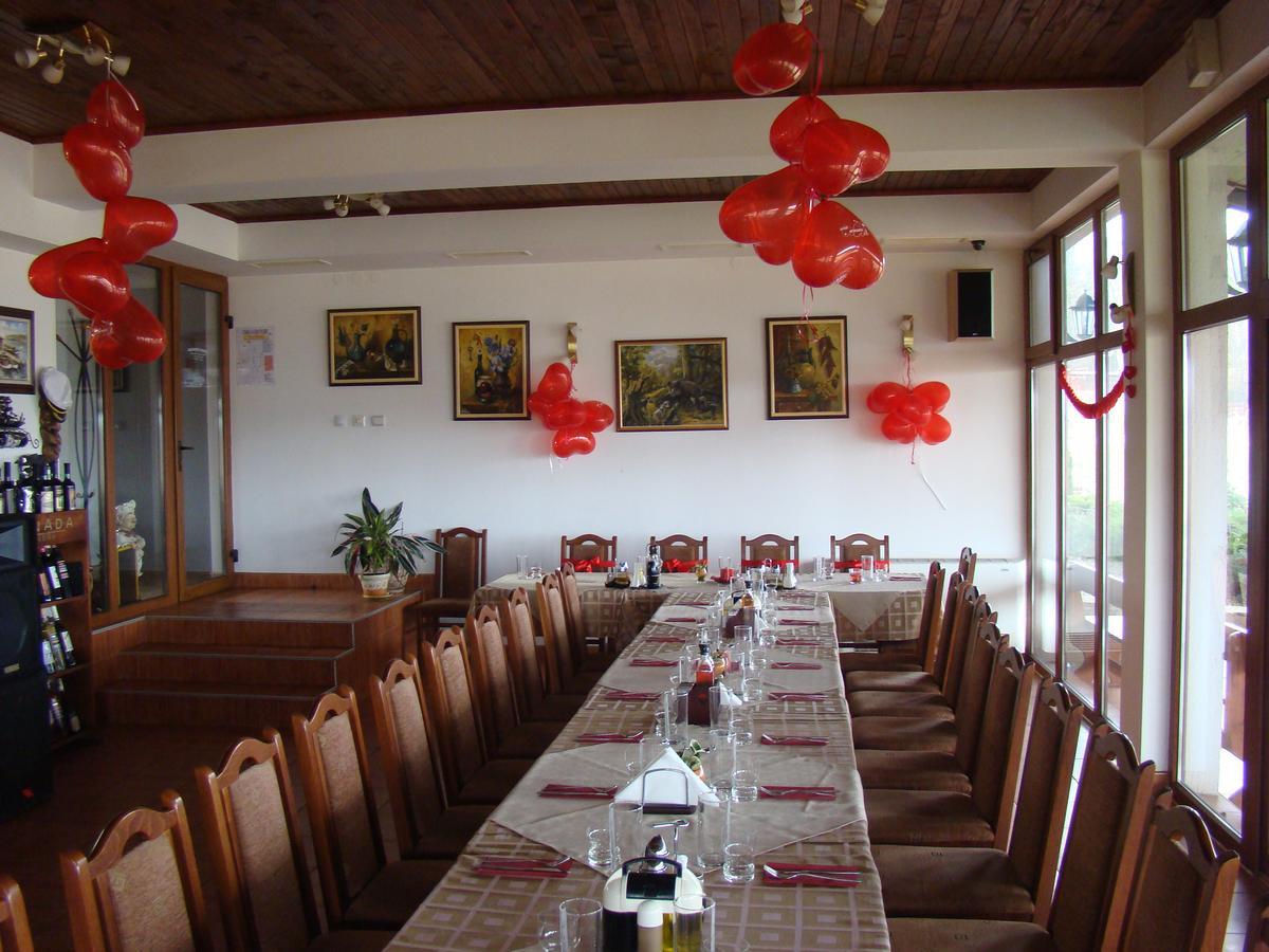 Complex Pristan In The Mountain Otel Shilkovtsi Dış mekan fotoğraf