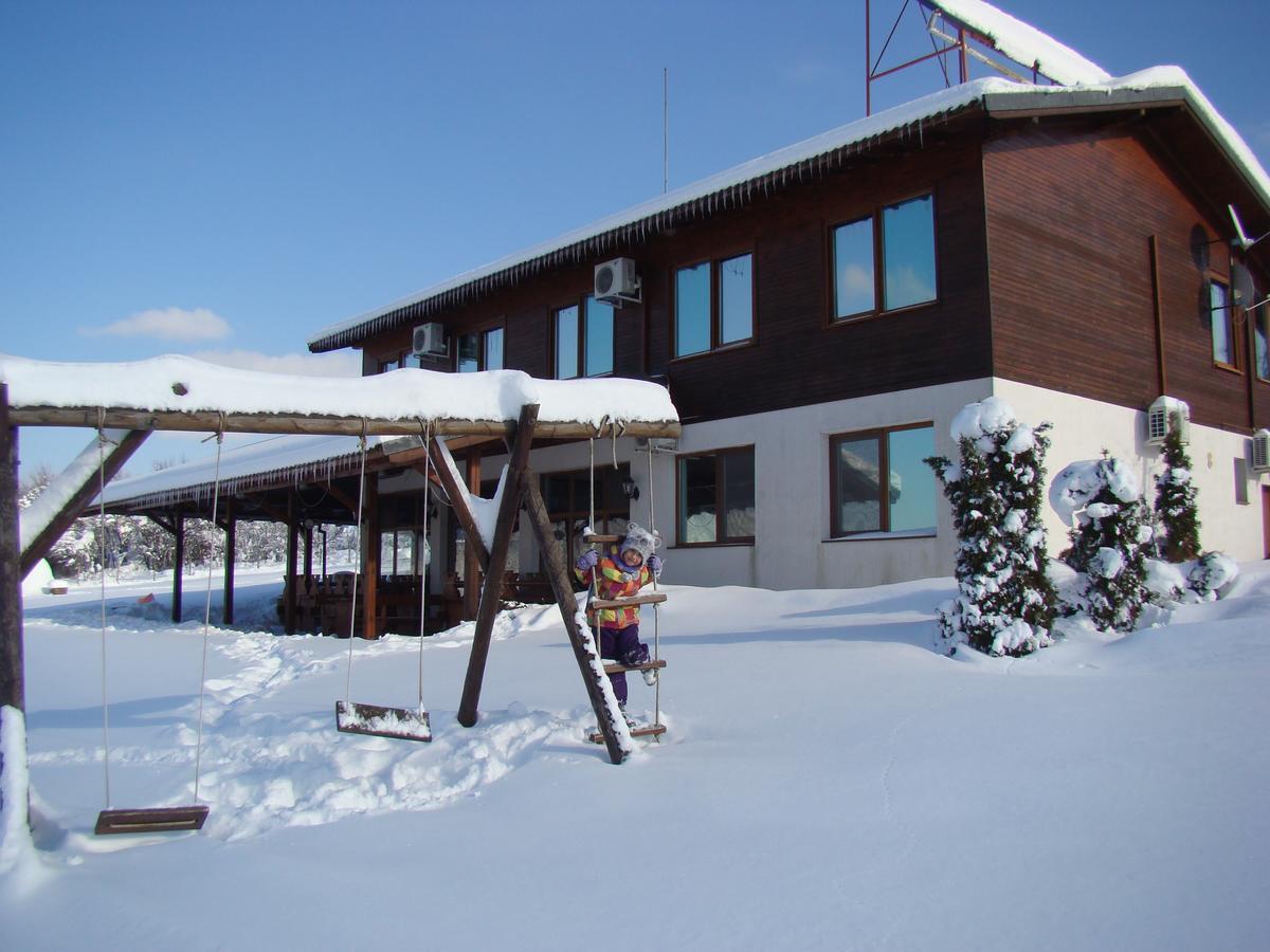 Complex Pristan In The Mountain Otel Shilkovtsi Dış mekan fotoğraf